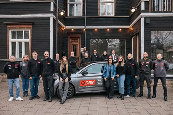 Drošas braukšanas autoskolas komanda